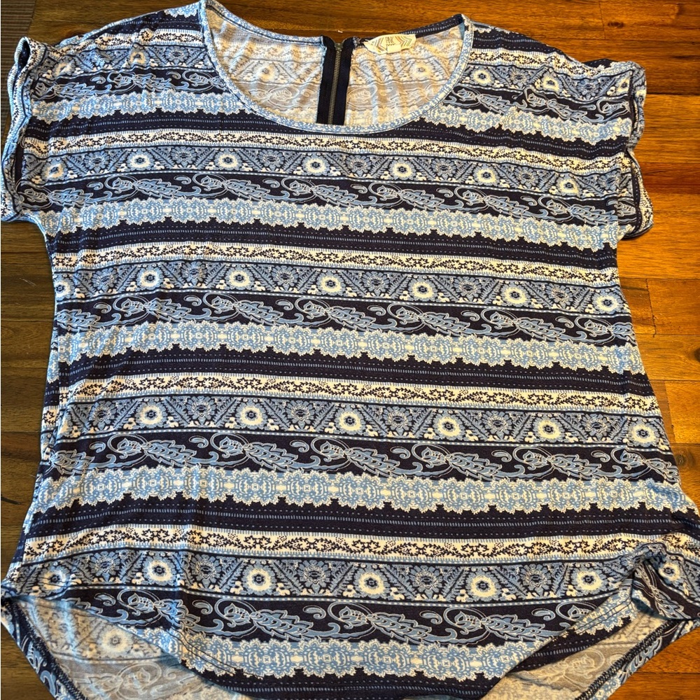 Aztec Blue and White Pattern Top